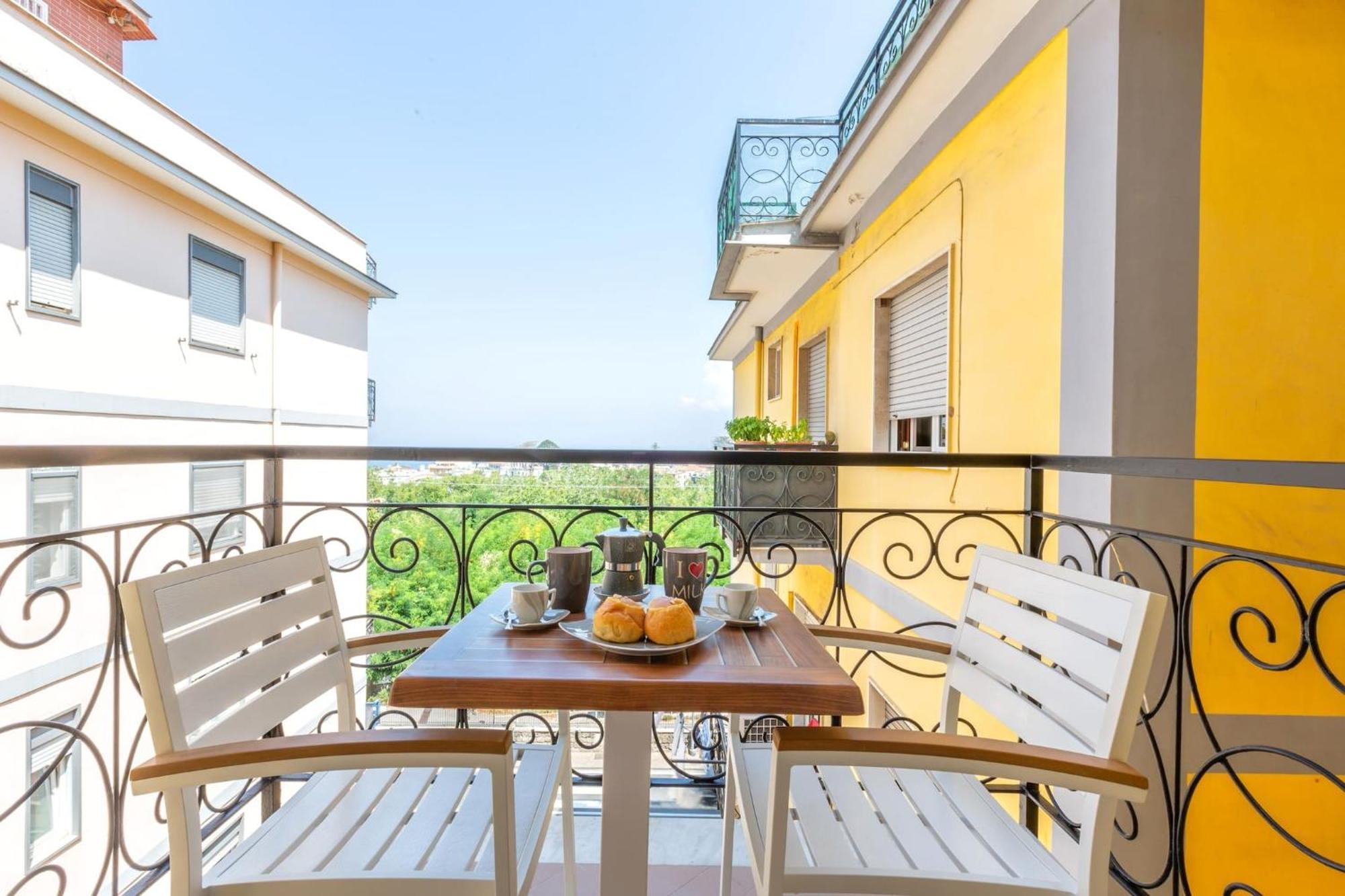 Sorrentovibes - New & Stylish Two Bedroom Apartment With Balconies Dış mekan fotoğraf